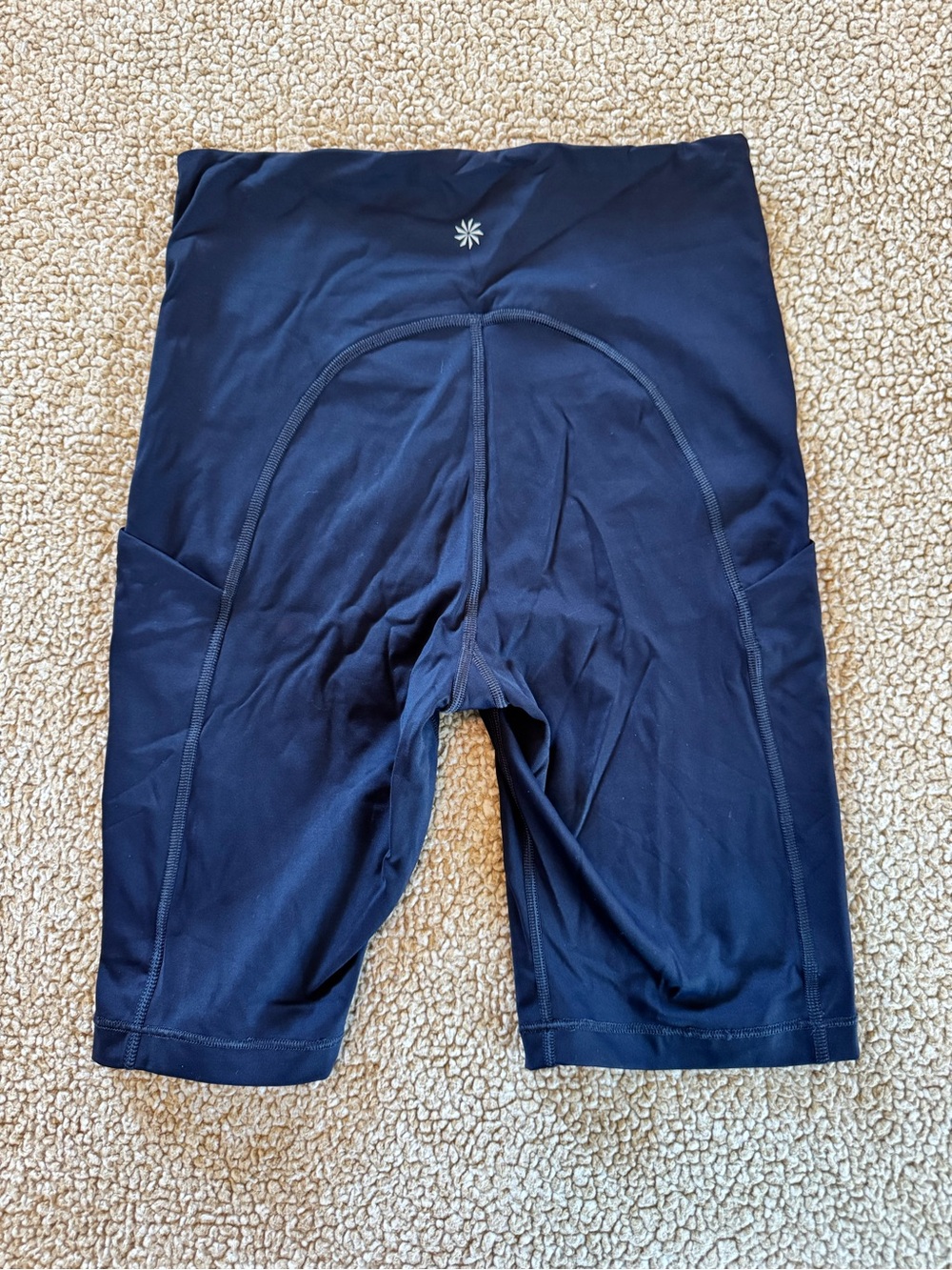 Athleta Ultimate Stash Pocket 9” Shorts S Navy